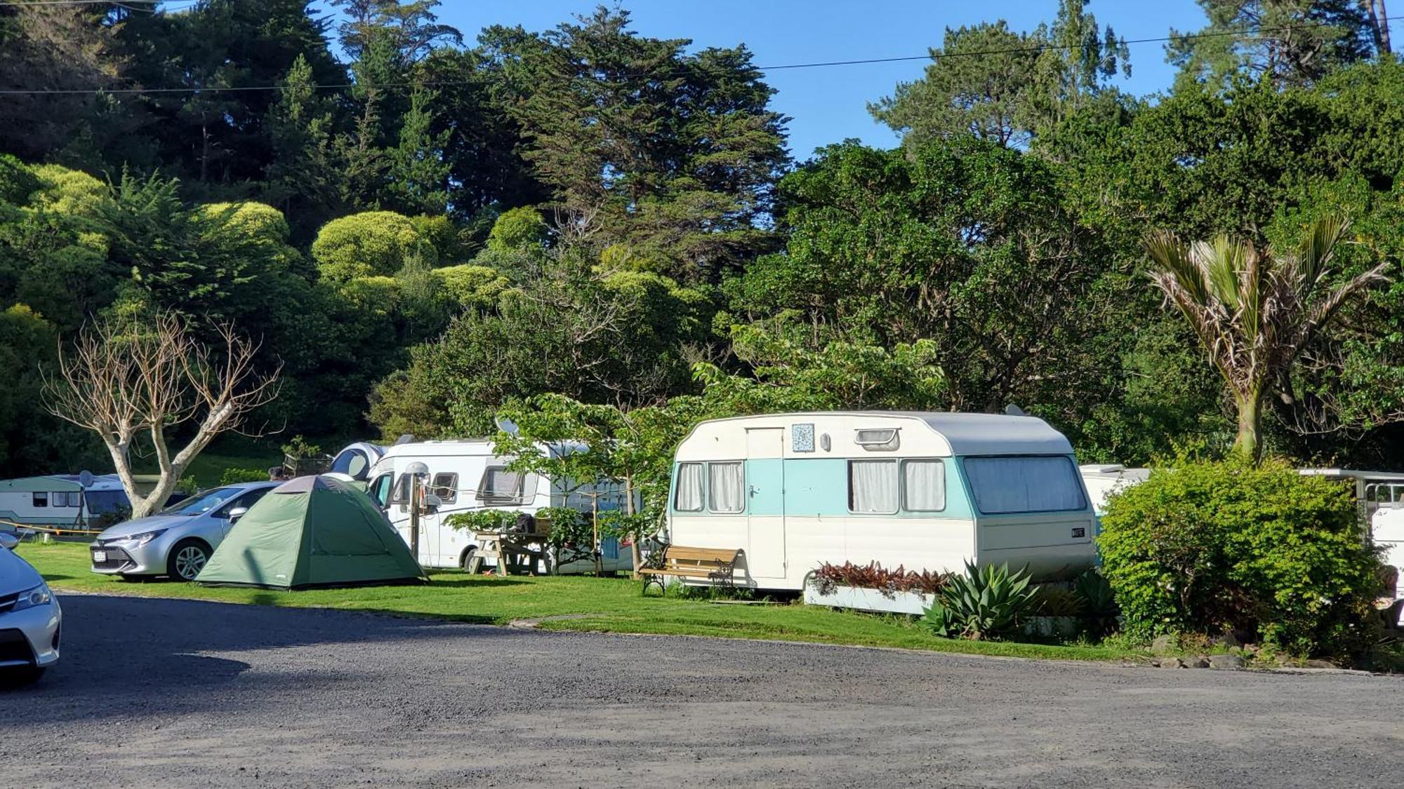 Dickson Holiday Park Thames Buitenkant foto